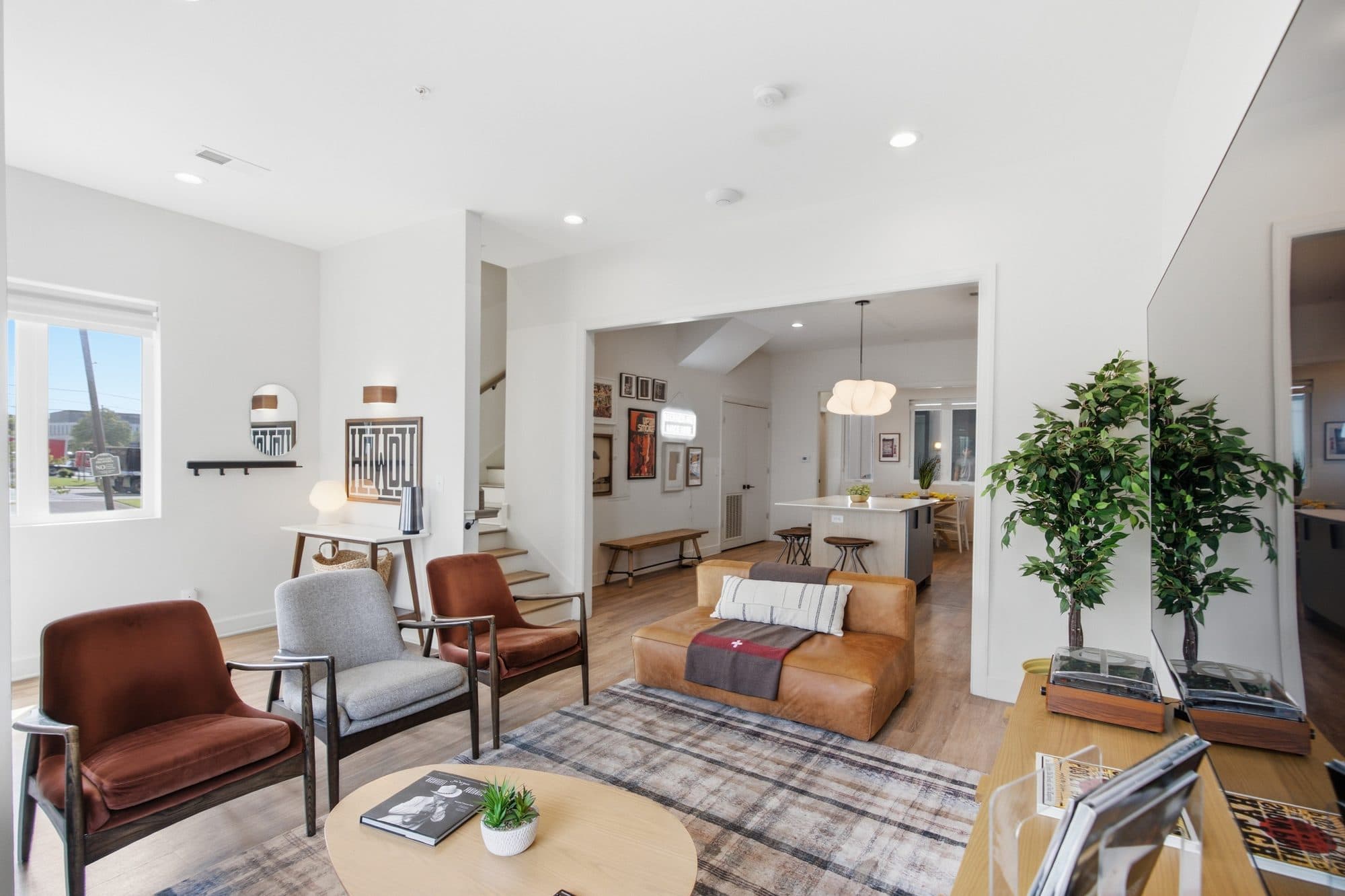 Open-plan living in a Conway four-bedroom suite